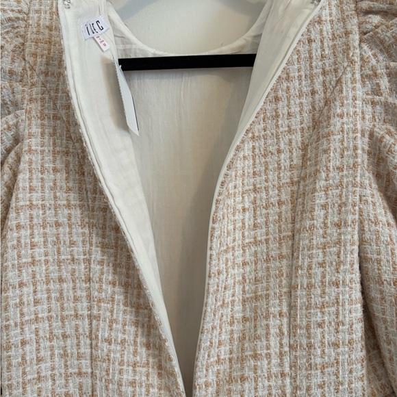 TCEC Black and White Tweed Puff-Sleeve Jumpsuit - Picture 8 of 12